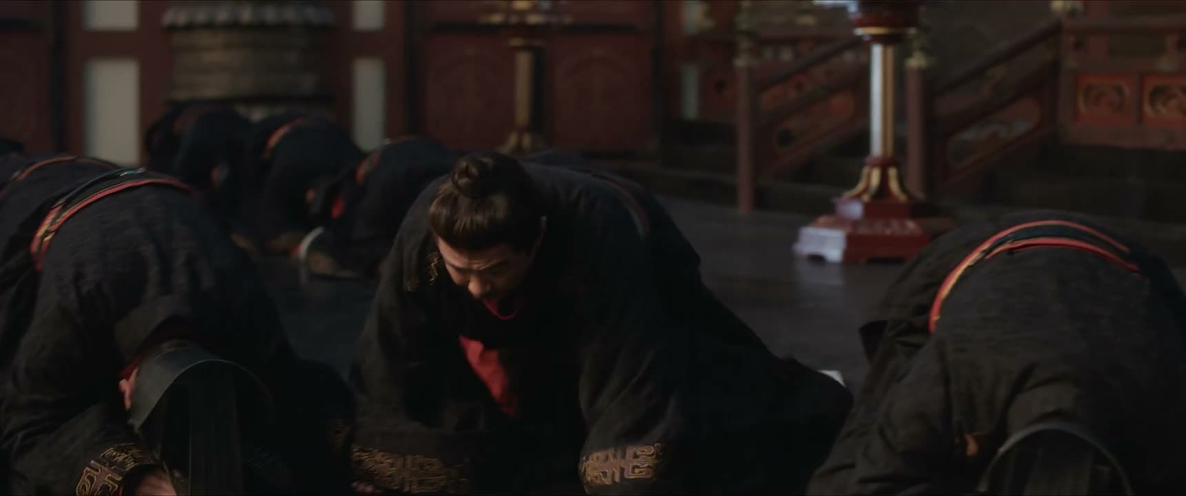 小臣确实是爱打牌