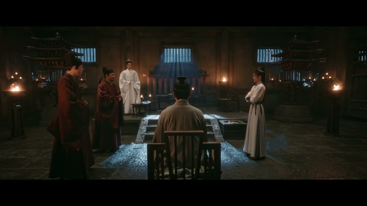这大半夜审案子
