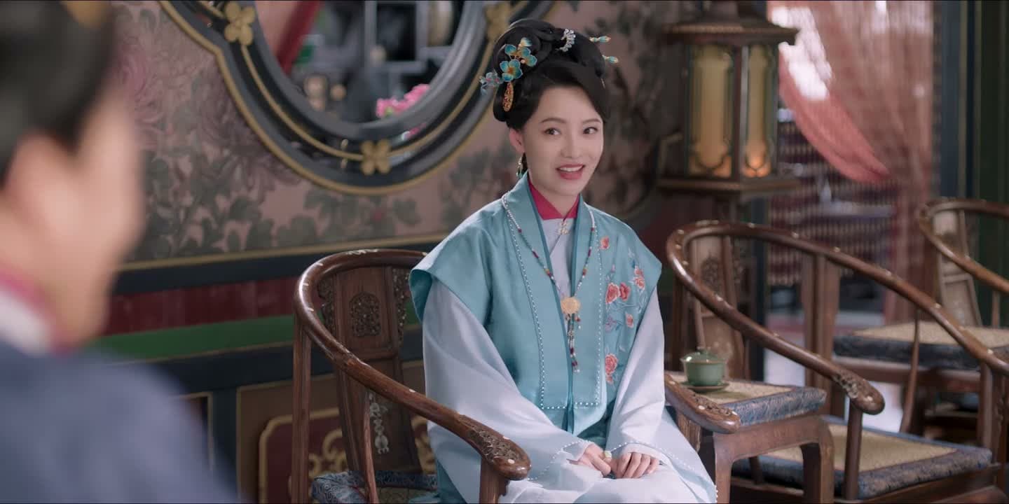 还以为 瞧见他三伯父了呢